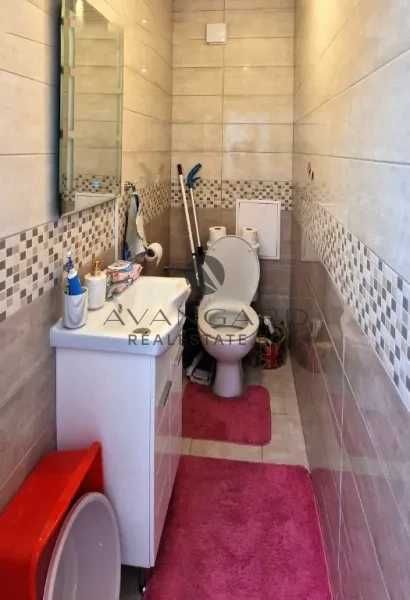 Продава се Тристаен апартамент в Пловдив, Христо Смирненски - 97 кв.м за 1820 €/кв.м - Снимка #11