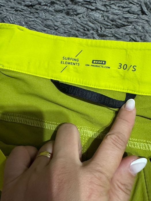 Pantaloni surfing marimea S ION