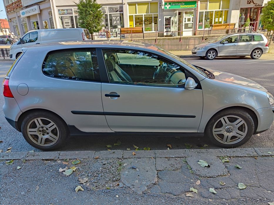 Vând golf 5 1.9 tdi