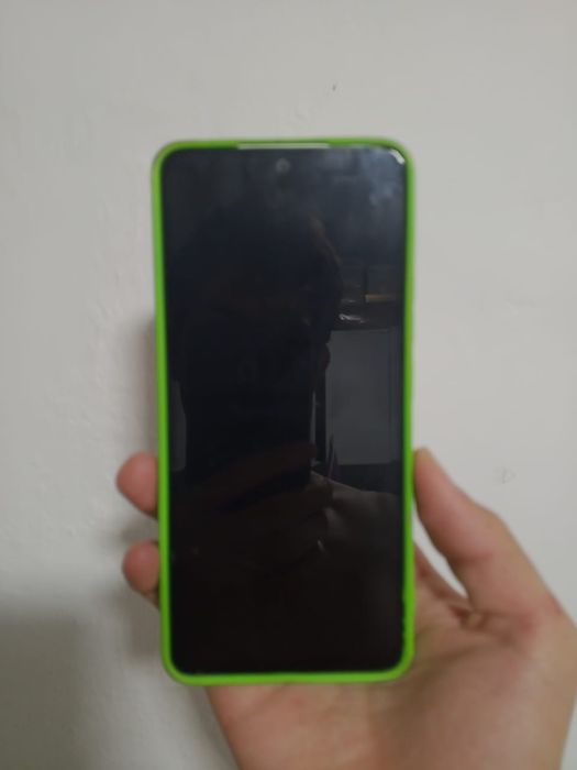 Продаю редми NOTE 13 4G 8/256 новы в идеальном состоянии