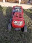 Tractoras de tuns iarba