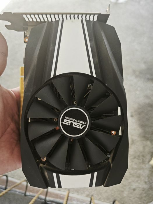 Видеокарта GTX Asus 1650 4 gb