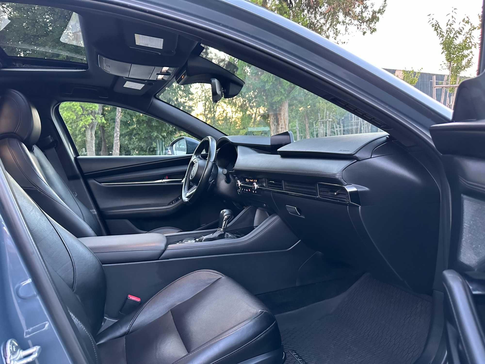 Mazda 3 GT 2021 2.5 • 4×4 • Всички екстри