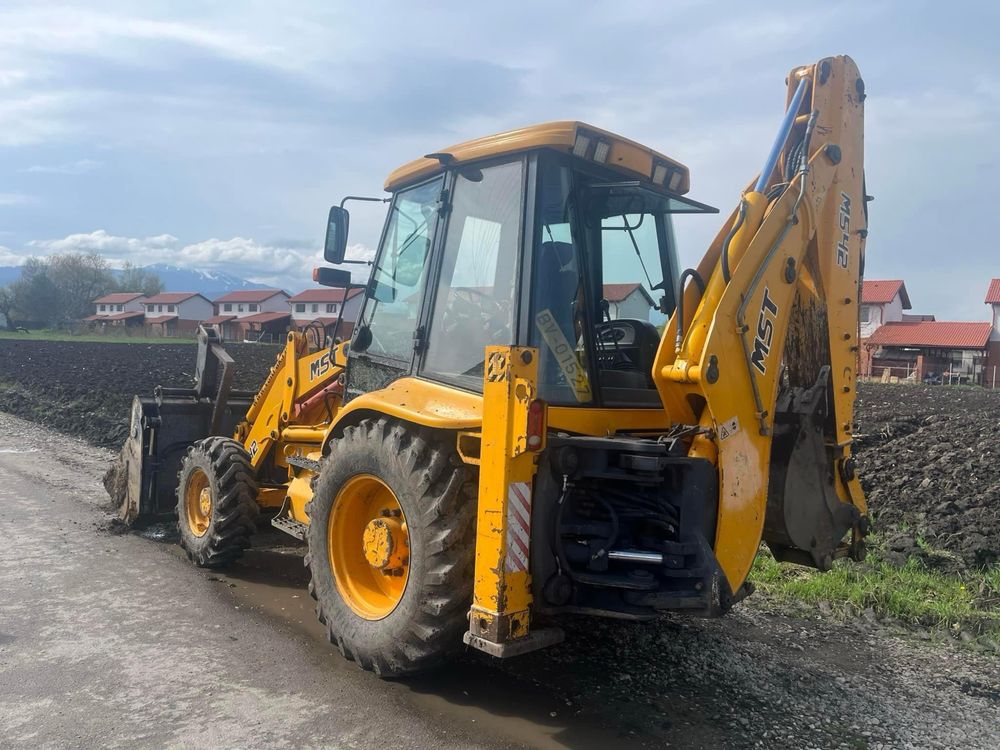 Vand buldoexcavator MST