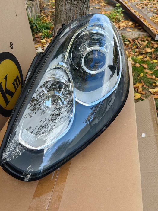 Продавам фарове и предна броня за порше кайен