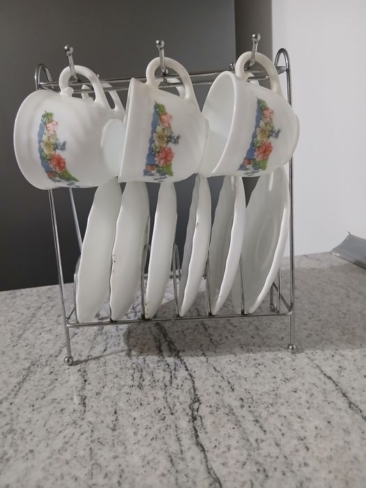 Serviciu cafea marca Luminarc 6 cesti si 6 farfuri nou cu eticheta