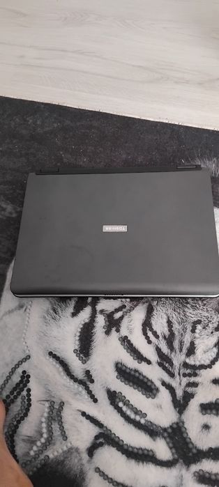 Vand laptopuri functionale