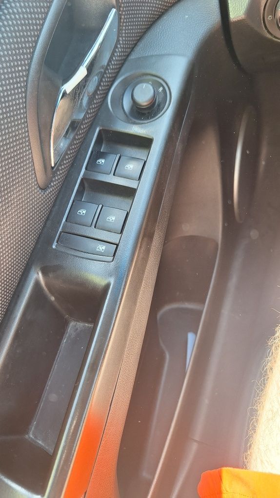 Chevrolet Cruze 1.6 benzina 2012