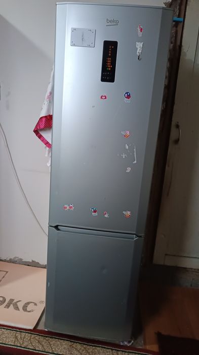 Холодильник сатылады