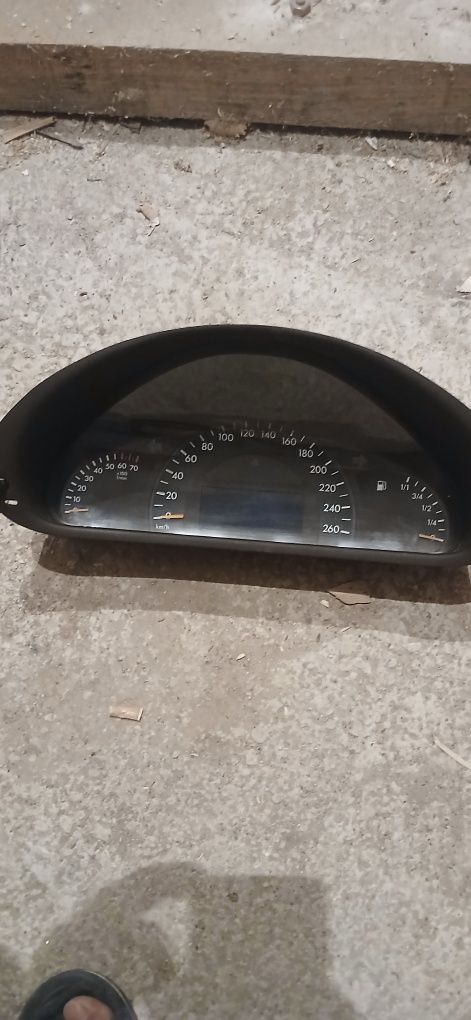 Километраж за мерцедес w203
