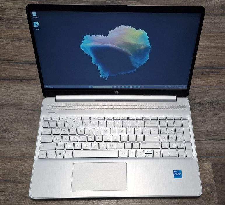 Лаптоп 15,6 " HP 15S | I5 1135G7 | 16GB RAM | 256 SSD