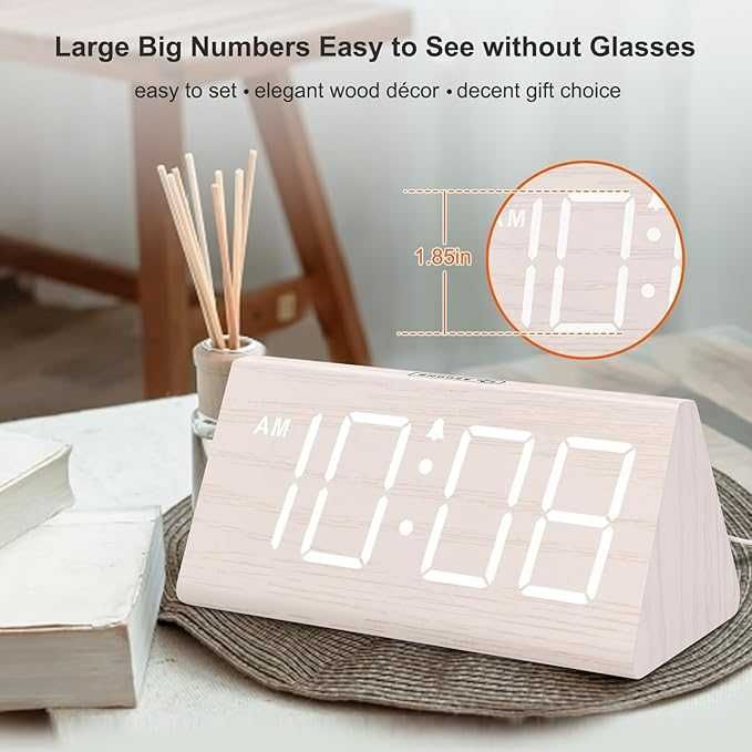 Ceas digital DreamSky cu aspect lemn — elegant