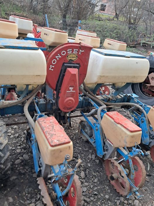 Semanatoare porumb 2.300euro