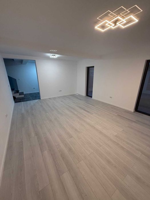 CASA INDIVIDUALA - 132 m2 utili, 173 m2 desfasurati si teren 364 m2