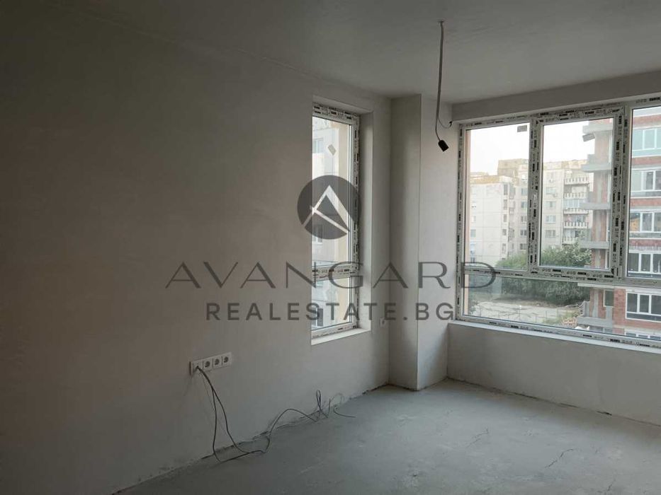 Продава се Двустаен апартамент в Пловдив, Кючук Париж - 65 кв.м за 1852 €/кв.м - Снимка #2