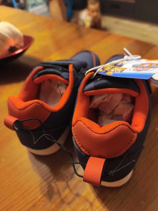 Детски обувки номер 30