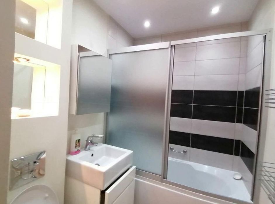 Дава се под наем Тристаен апартамент в София, Овча купел 1 - 70 кв.м за 625 € - Снимка #7