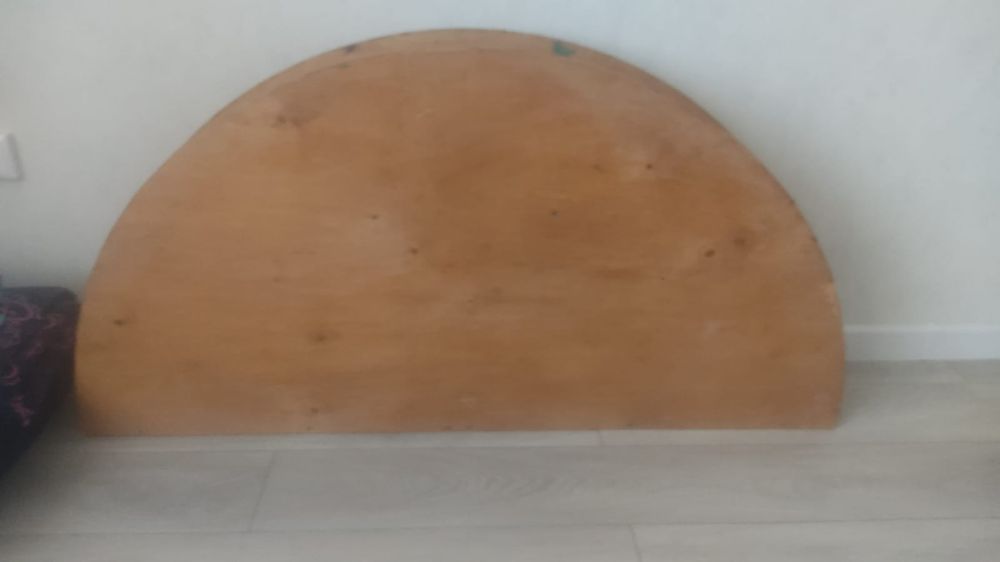 Казахский круглый стол