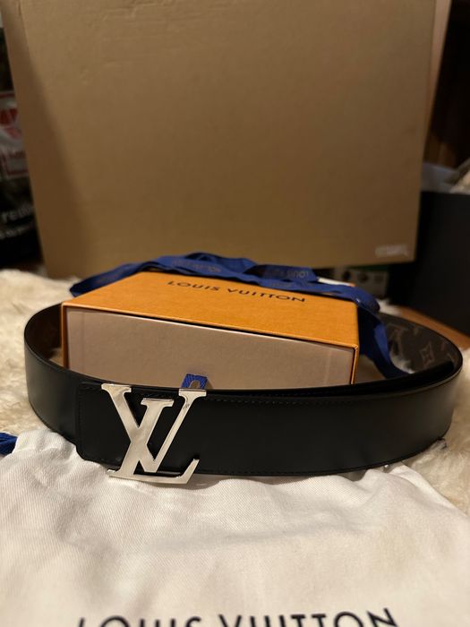 Curea 100% originala Louis Vuitton Initiales 40mm Reversible M9821