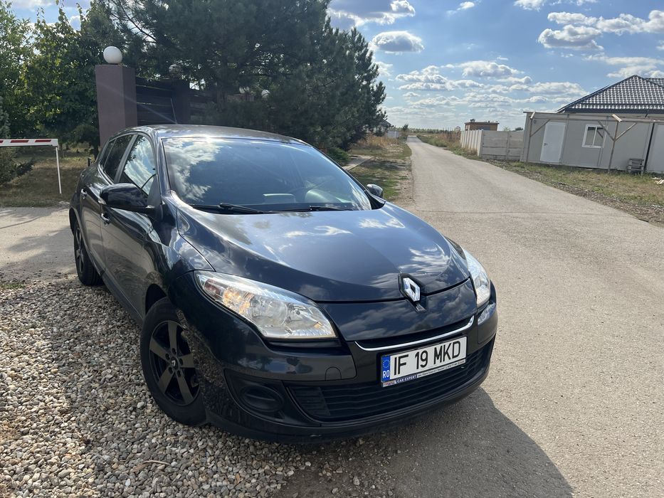 Inchiriez Renault Megane 3 1.5dci uber/bolt