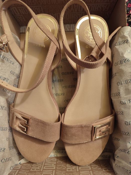Sandale Guess noi, măsura 40