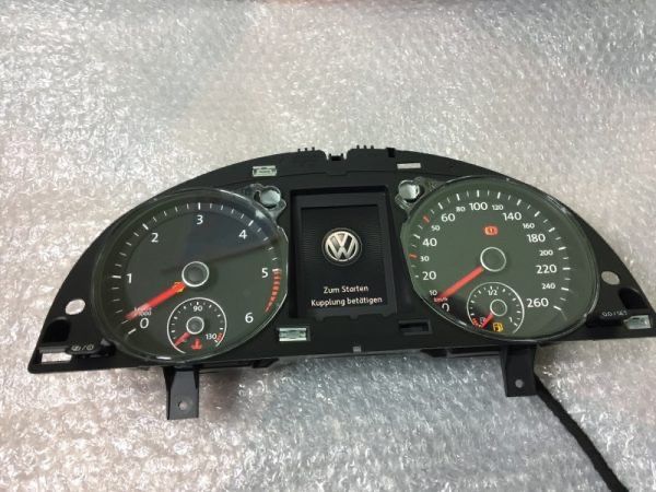 Display ceasuri bord 2D color vw Passat B7 benzina