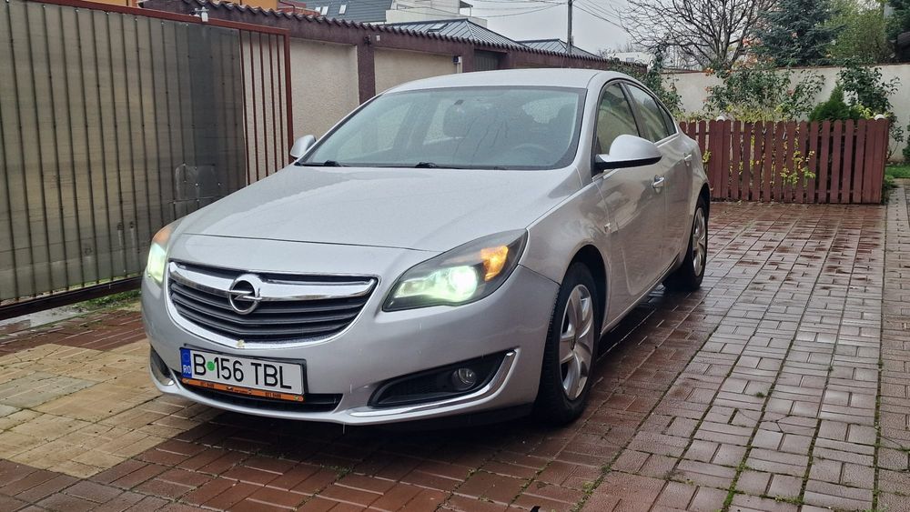 Opel Insignia 1.6 CTDI automat