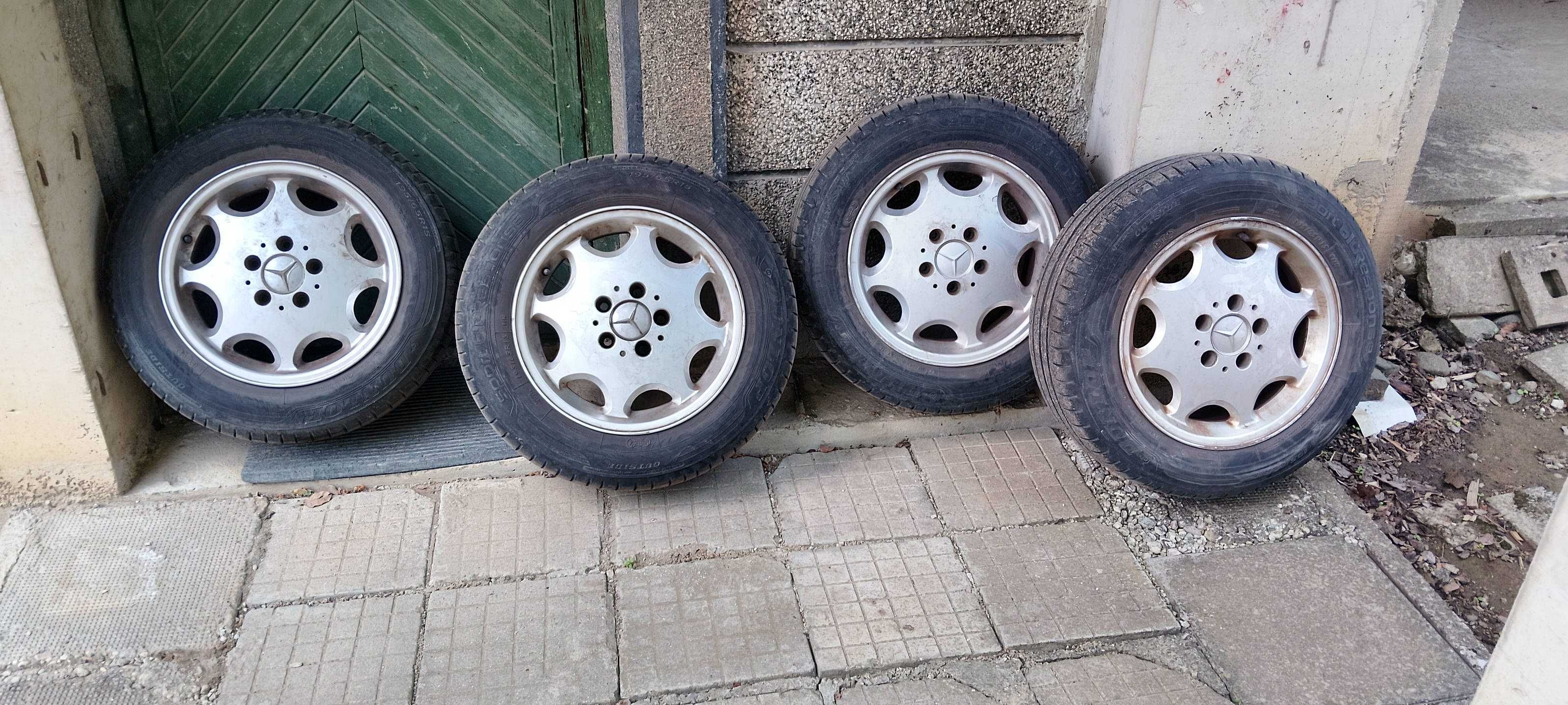 Джанти 15" с гуми за мерцедес 4 броя.