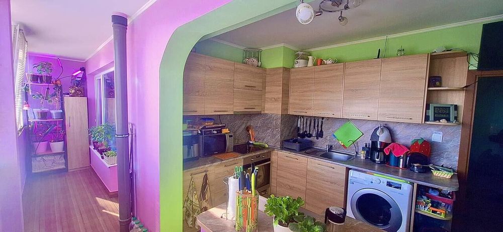 Продава се Едностаен апартамент в Бургас, Изгрев - 40 кв.м за 2254 €/кв.м - Снимка #1