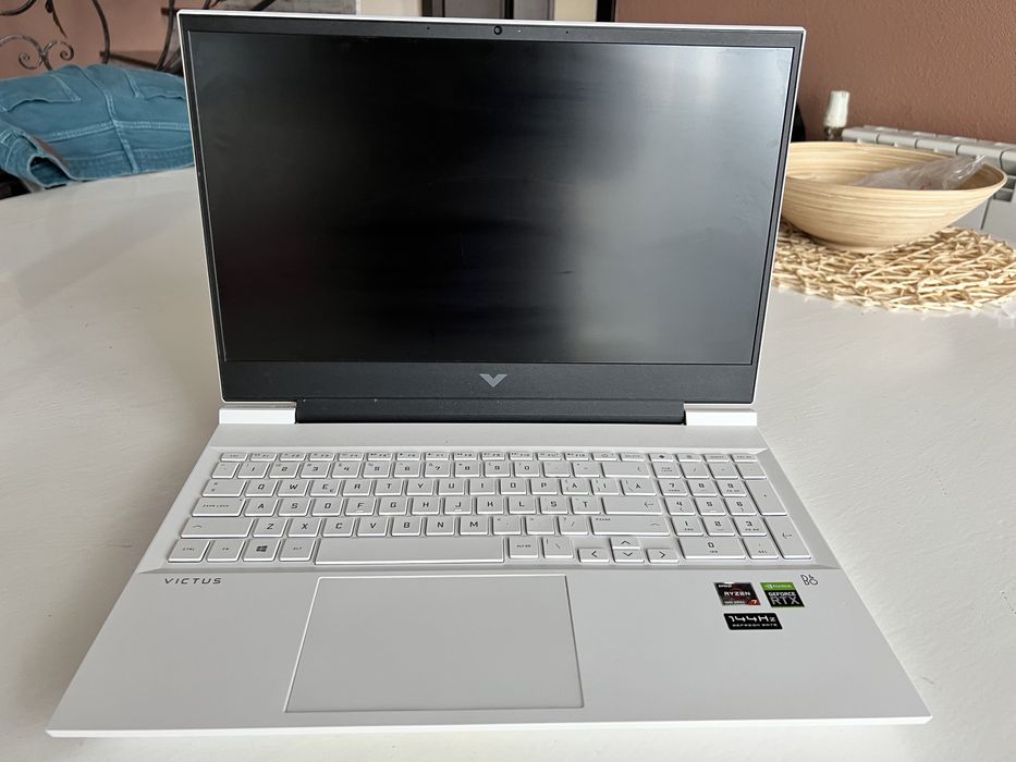 Hp victus gaming laptop ryzen7 5800 rtx3060 16gb