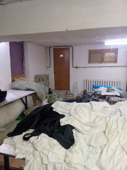 5 хонали уй Олим палвонда.