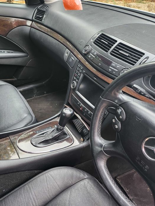 Мерцедес  Е 220 2009 на части