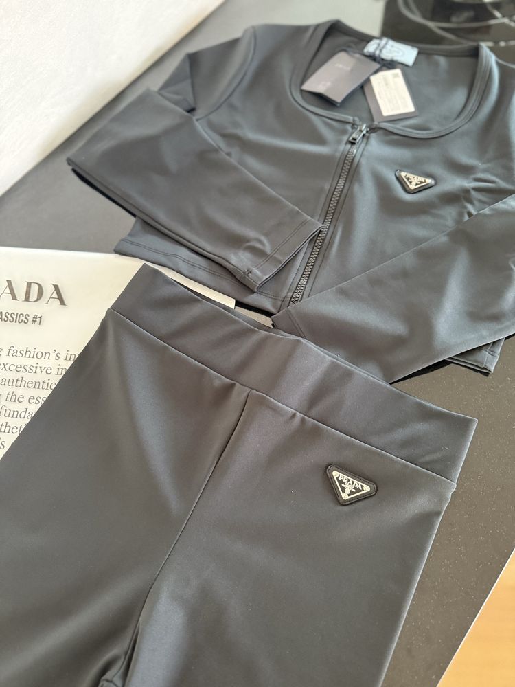 Prada екип 39лв S,M,L
