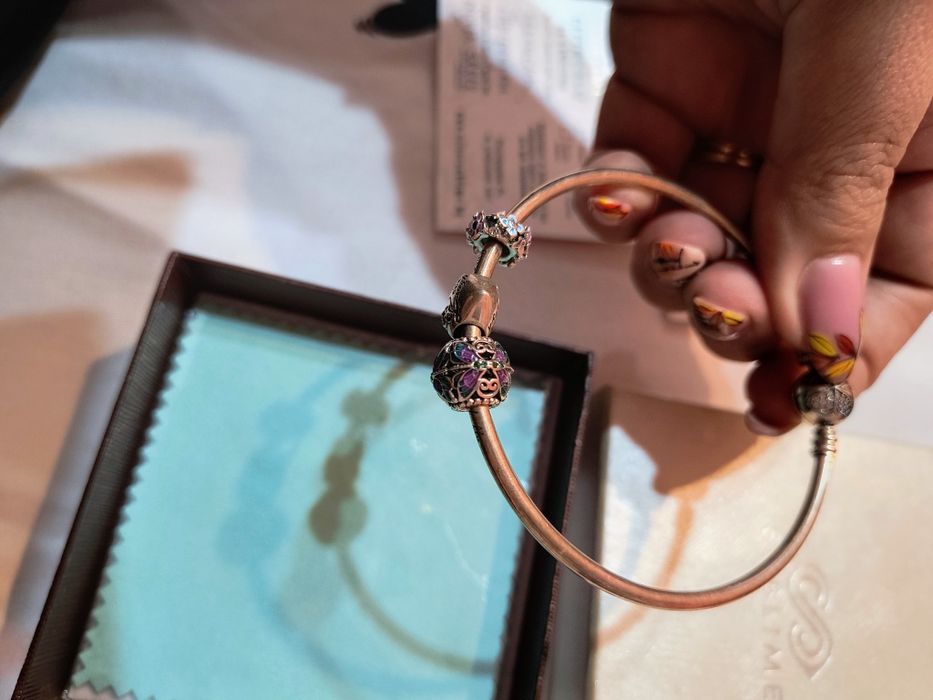 Сребърна гривна тип "Пандора" с талисман подарък