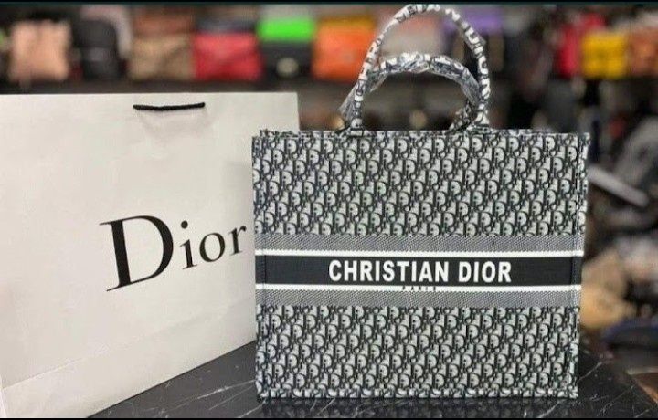 Genti dama, diverse modele,marimi si culori,saculet, etichetă incluse