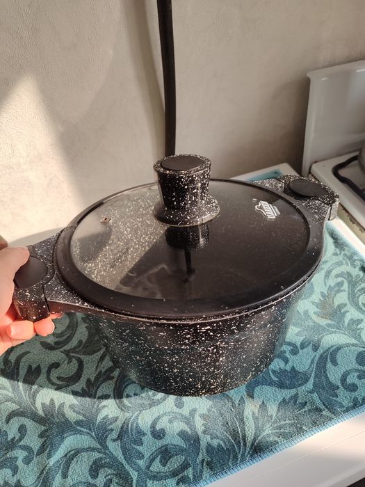 Казан с крышкой для блюд