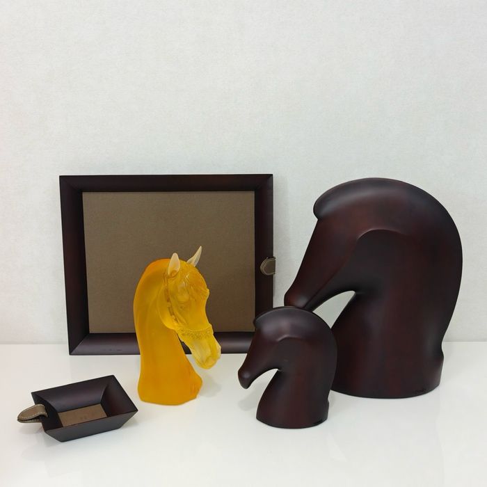 Декорация за дома тип Ермес