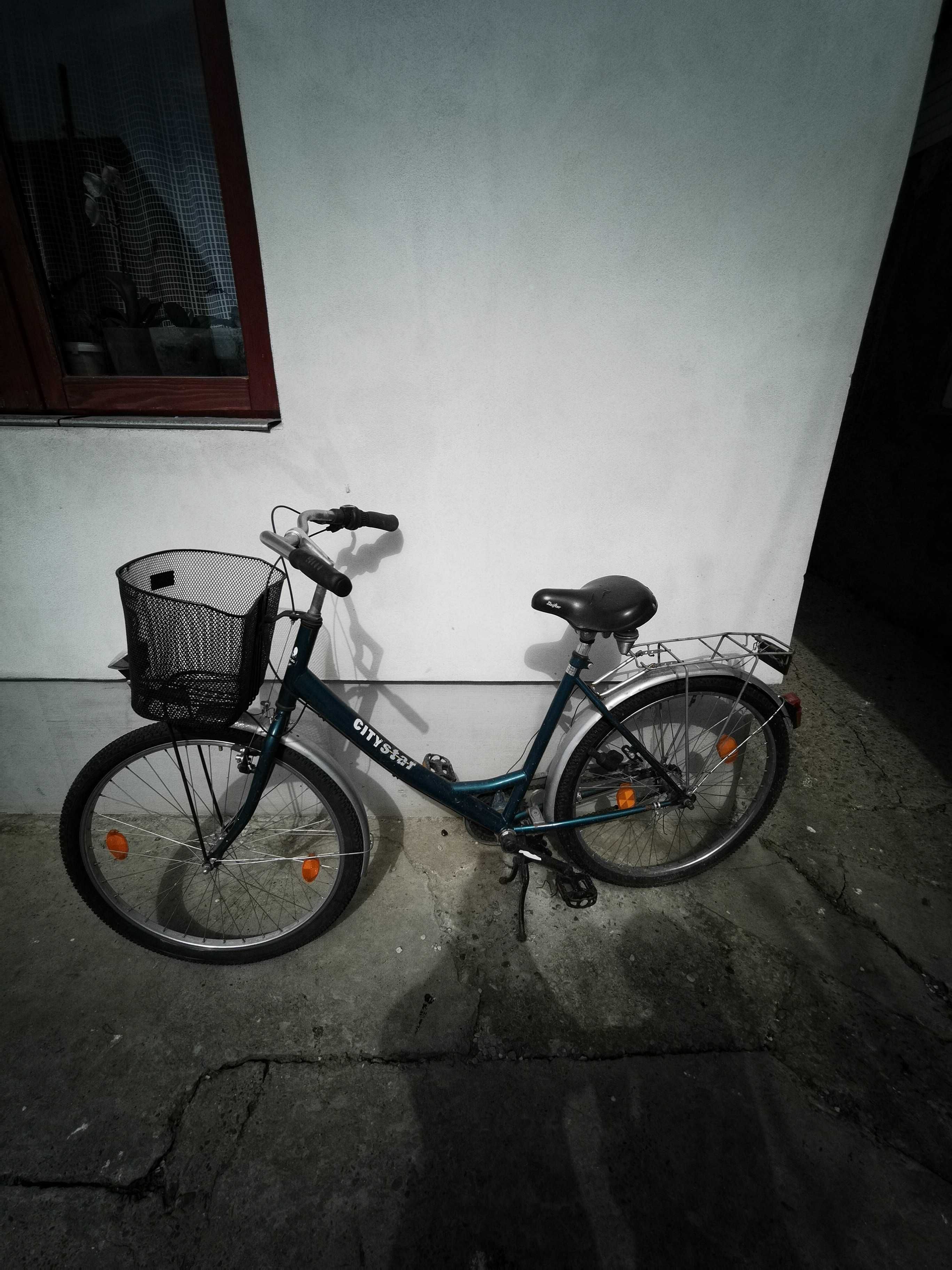 Bicicleta cu coș