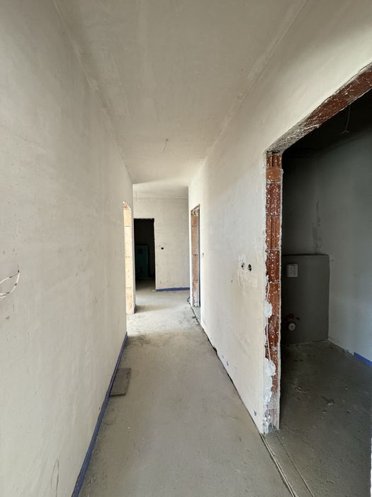 Продава се Тристаен апартамент в Казанлък - 135 кв.м за 1475 €/кв.м - Снимка #18