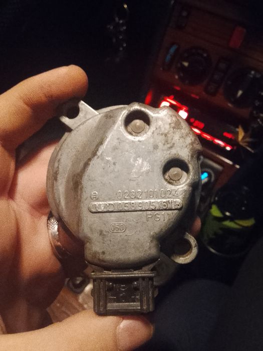 Датчик распредвала холла Ауди Фольксваген