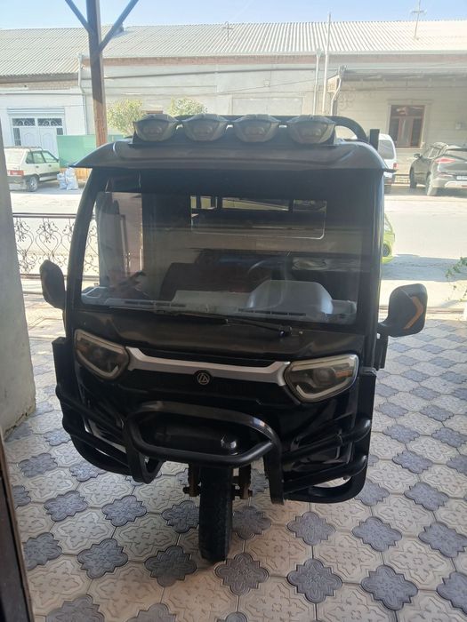 Сотилади холати яхши аккумулятори йук тел номер +99