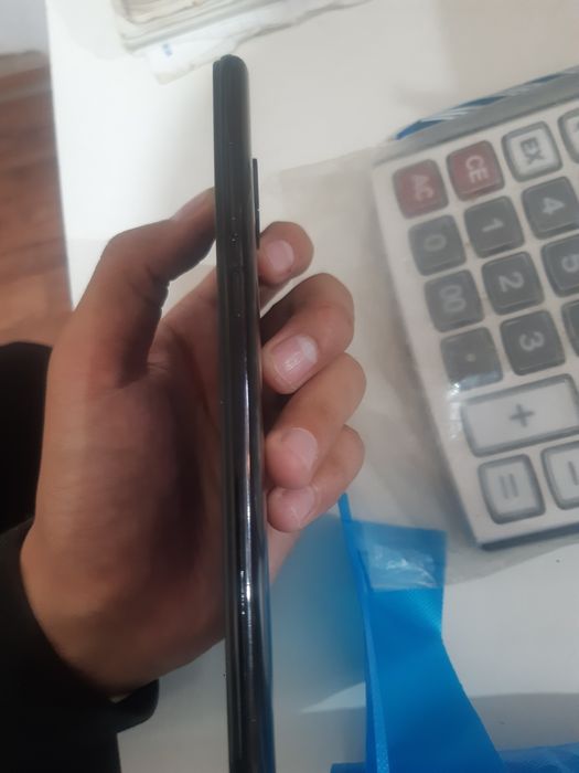 Продам срочны Redmi note 9