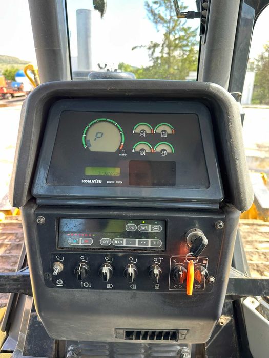 Buldozer KOMATSU D65PX