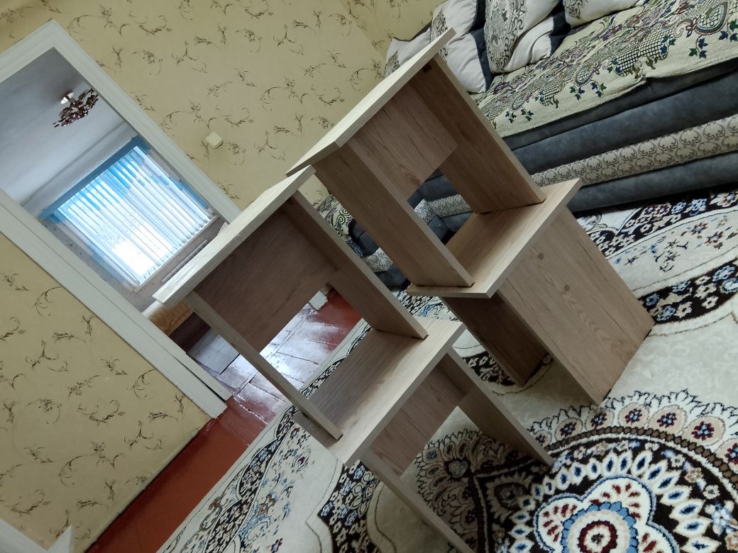 Новые табуретки 4 шт