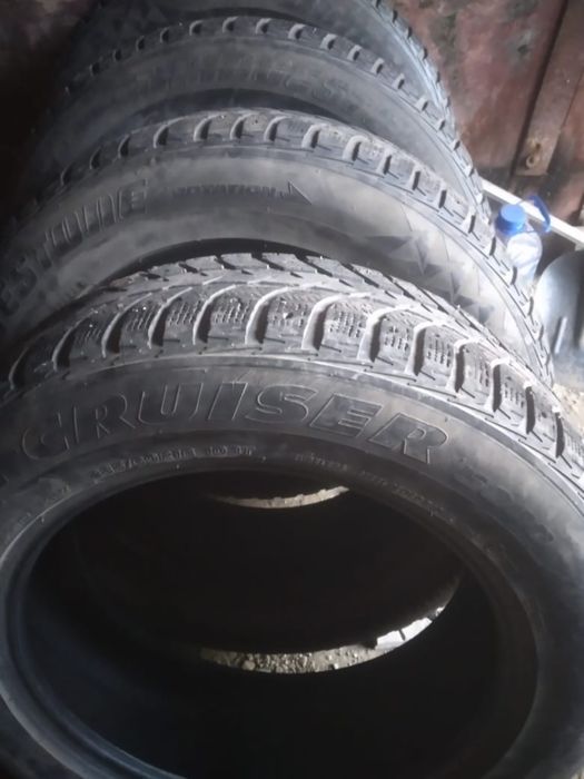 Зимние шины Bridgestone 235/60/18