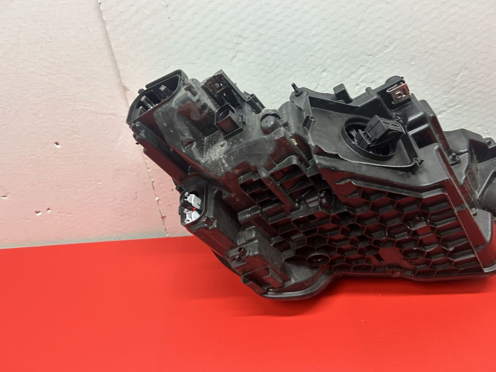 Far faruri Audi Q8 E tron full led Matrix stanga 2019-2023