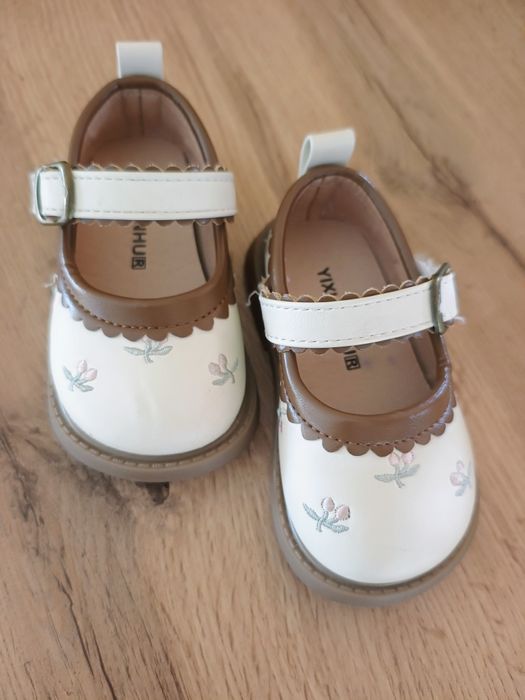 Pantofiori și cizmulițe pt copilași