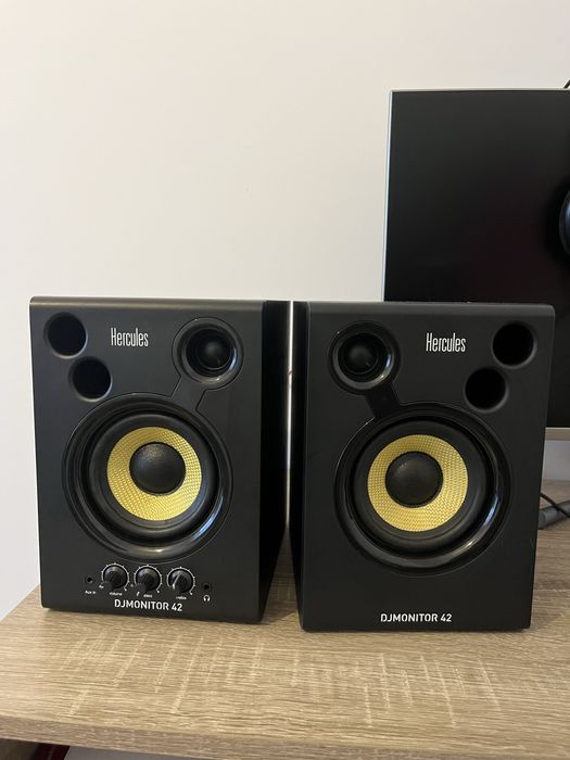 Boxe active Hercules DJMONITOR 42