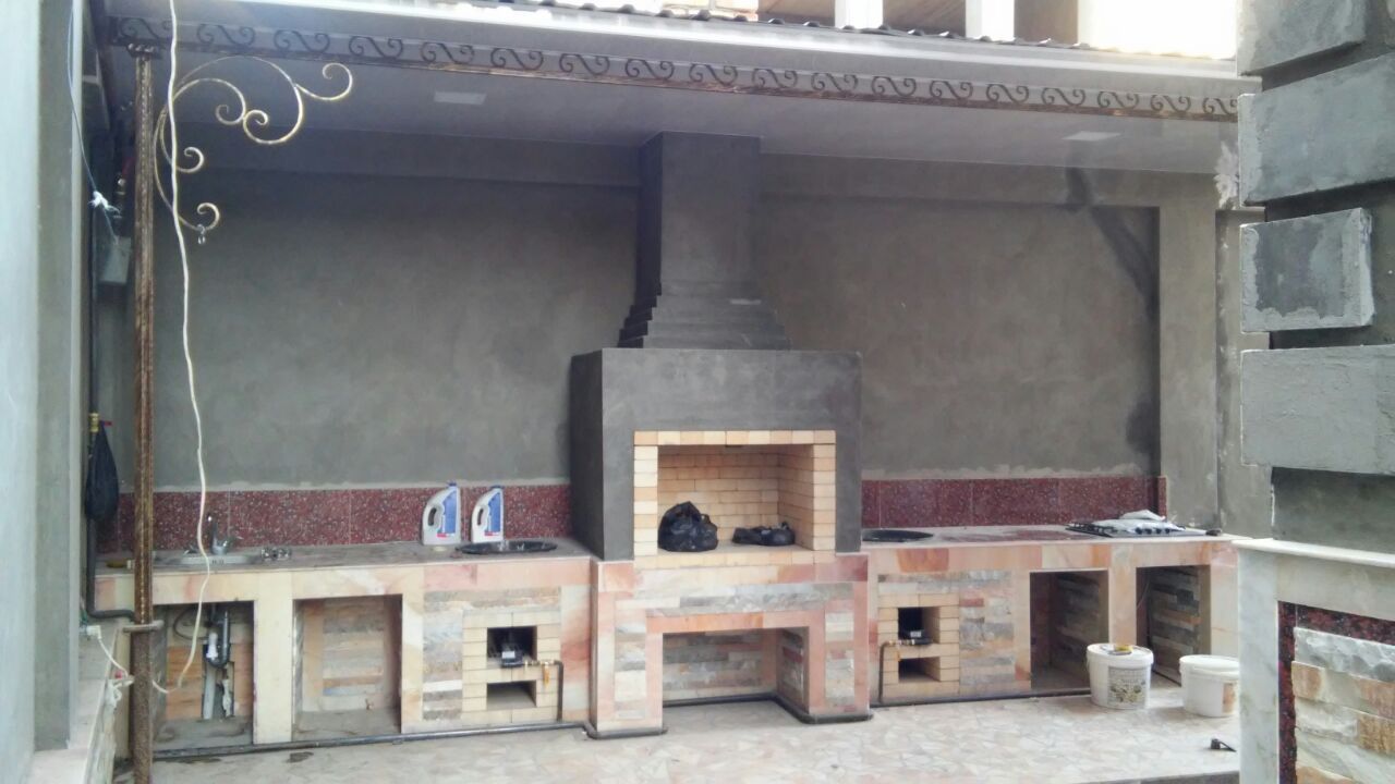 Летняя кухня Барбекю очаг камин пицца печь.