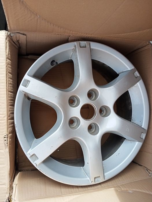 диск легкосплавный R16.Nissan